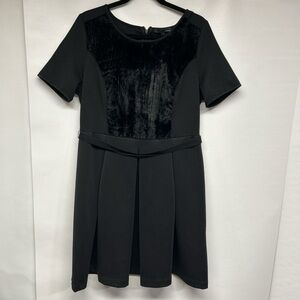 Elie Tahari Black Dress